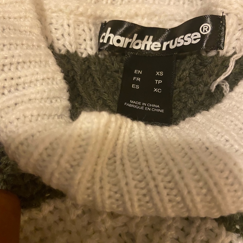 Knit sweater - Picture 2 of 2
